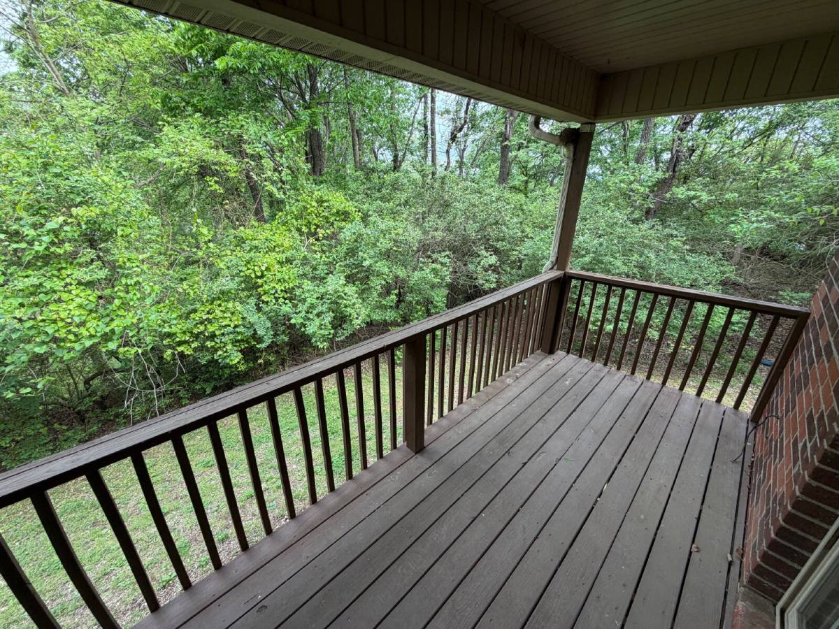 Townhouse for rent at 111 E Rock St, Fayetteville, AR 72701