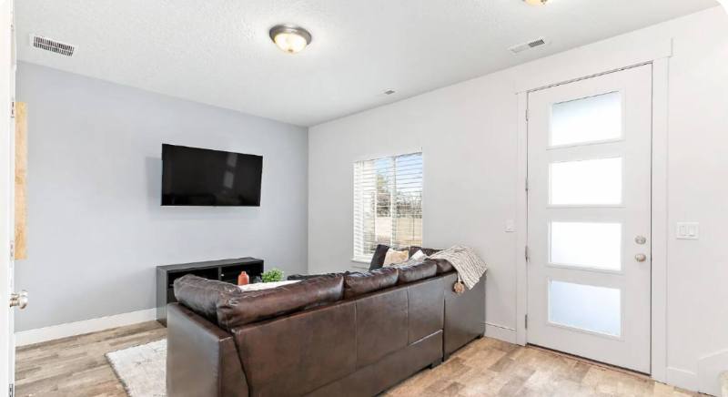 Townhouse for rent at 1812 W Irini Lane, South Jordan, UT 84095