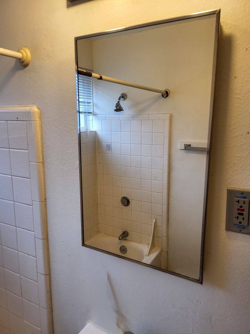 Apartment for rent at 132-168 Sunset Ave N, Salem, OR 97303