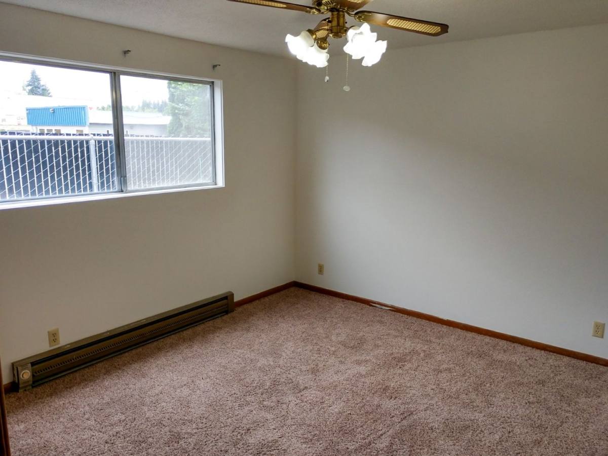 Apartment for rent at 132-168 Sunset Ave N, Salem, OR 97303