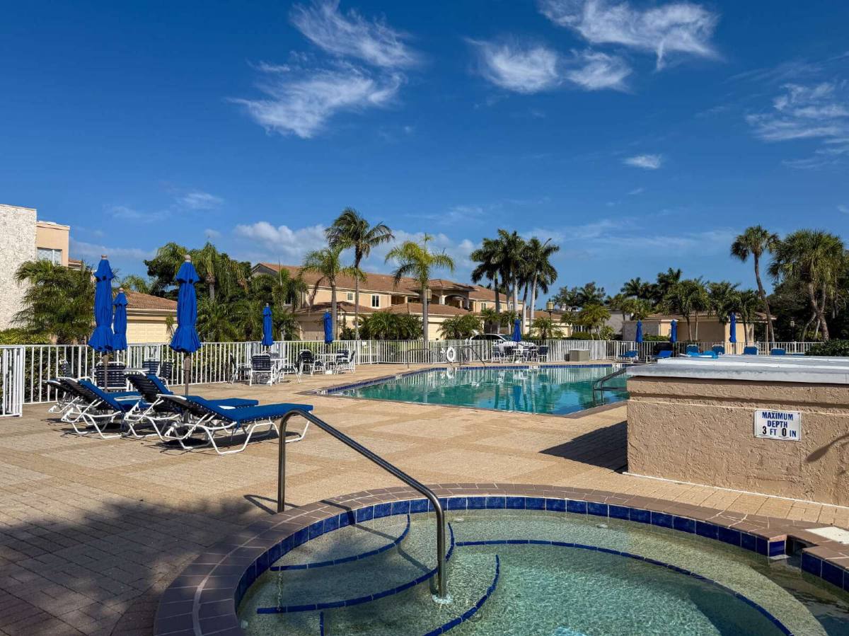 Apartment for rent at 2013 Harbour Links Dr, Longboat Key, FL 34228