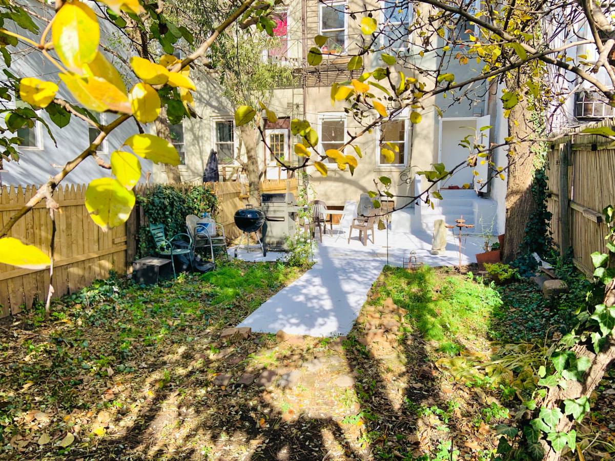 Townhouse for rent at 196 W9th St W 9 Brooklyn Brook, Brooklyn, NY 11231