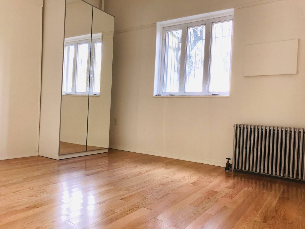Townhouse for rent at 196 W9th St W 9 Brooklyn Brook, Brooklyn, NY 11231