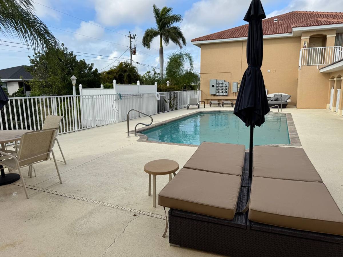 Apartment for rent at 4520 Skyline Blv, Cape Coral, FL 33904