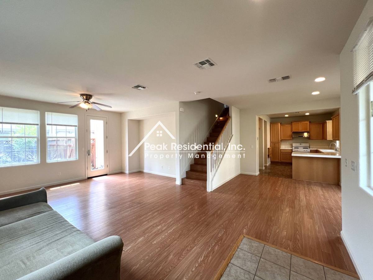 House for rent at 882 Bullion Lane, Folsom, CA 95630
