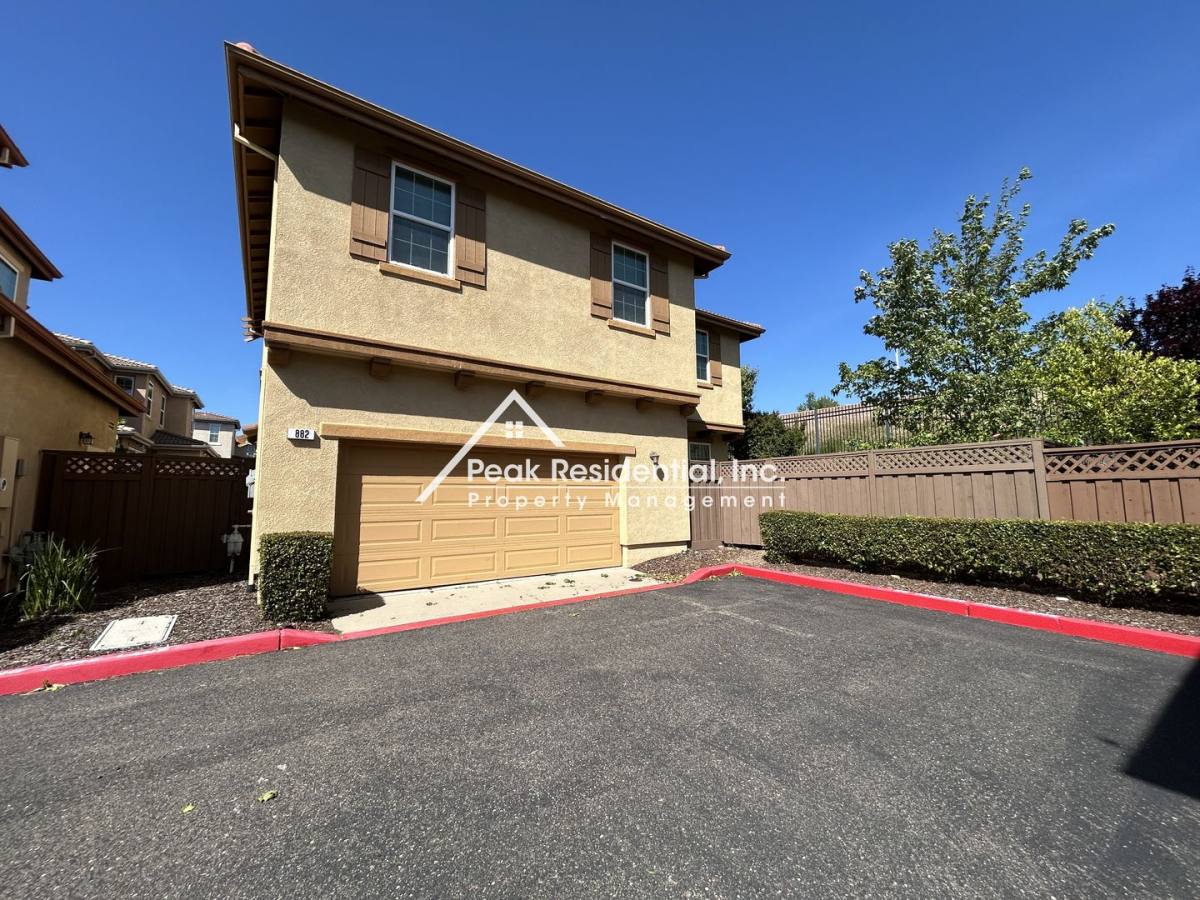 House for rent at 882 Bullion Lane, Folsom, CA 95630