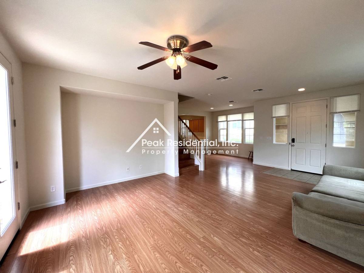 House for rent at 882 Bullion Lane, Folsom, CA 95630