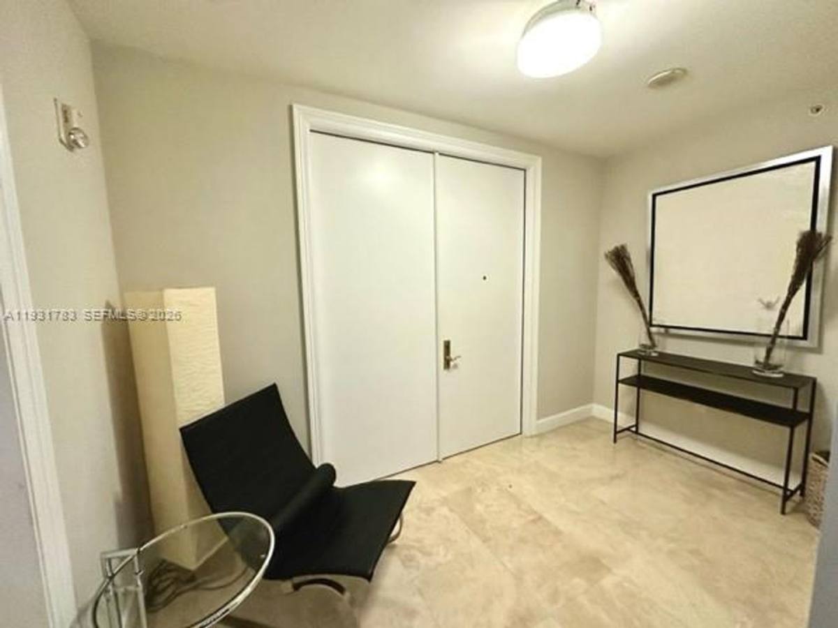 Condo for rent at 20201 E Country Club Dr, Miami, FL 33180