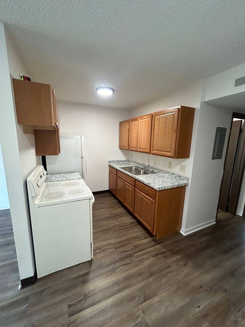 Apartment for rent at 3201-05-09 N 41st St, Lincoln, NE 68504