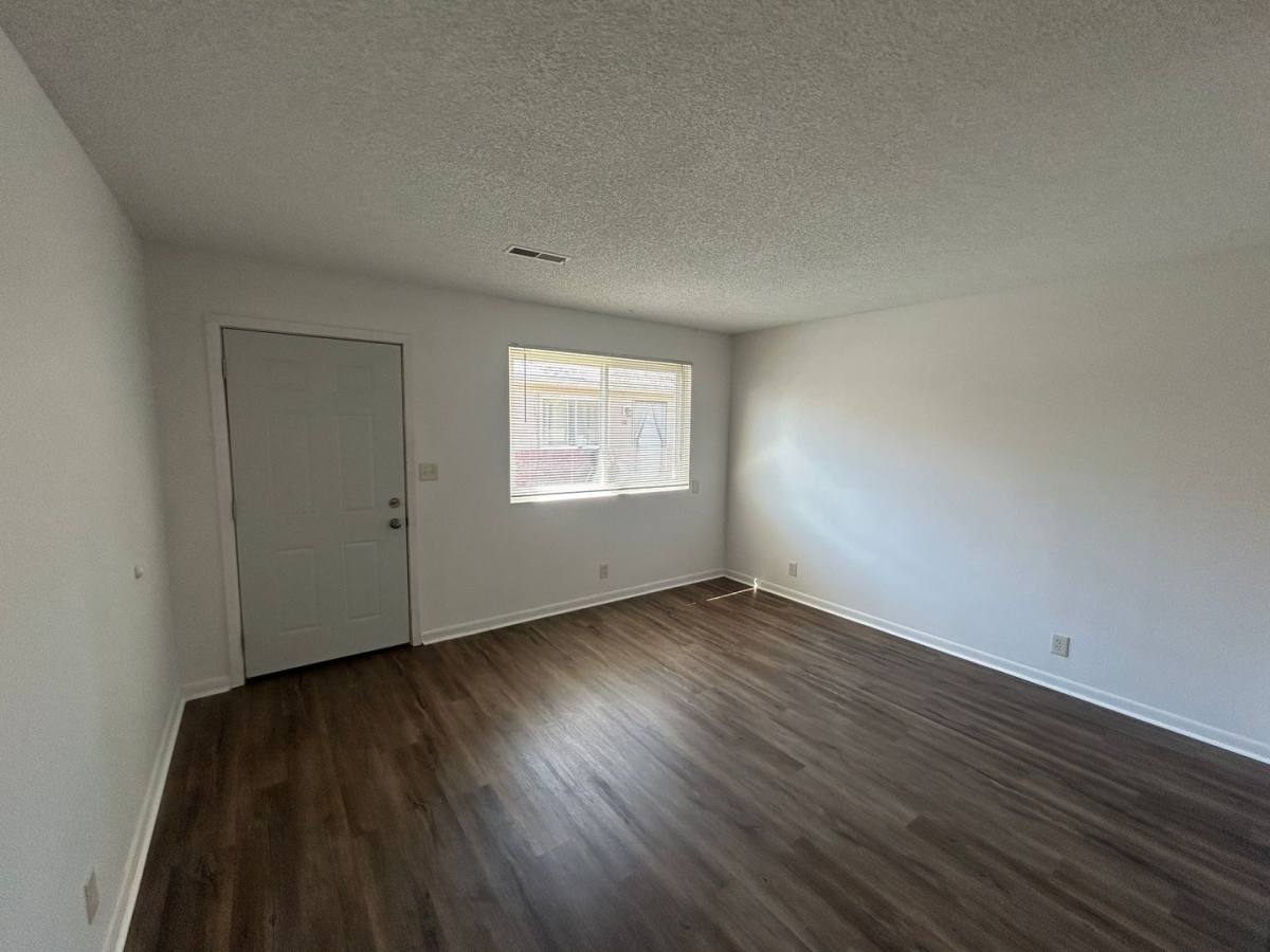 Apartment for rent at 3201-05-09 N 41st St, Lincoln, NE 68504