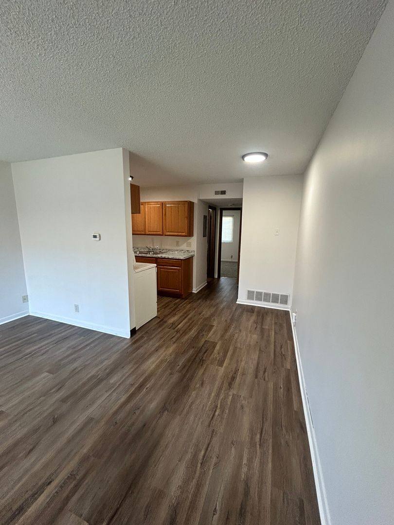 Apartment for rent at 3201-05-09 N 41st St, Lincoln, NE 68504