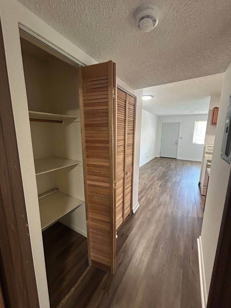Apartment for rent at 3201-05-09 N 41st St, Lincoln, NE 68504