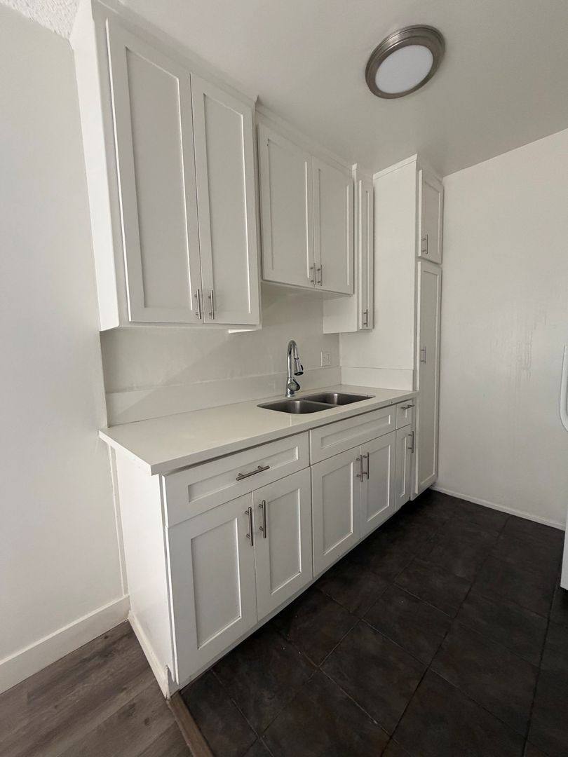 Apartment for rent at 3656 S Dunn Dr, Los Angeles, CA 90034