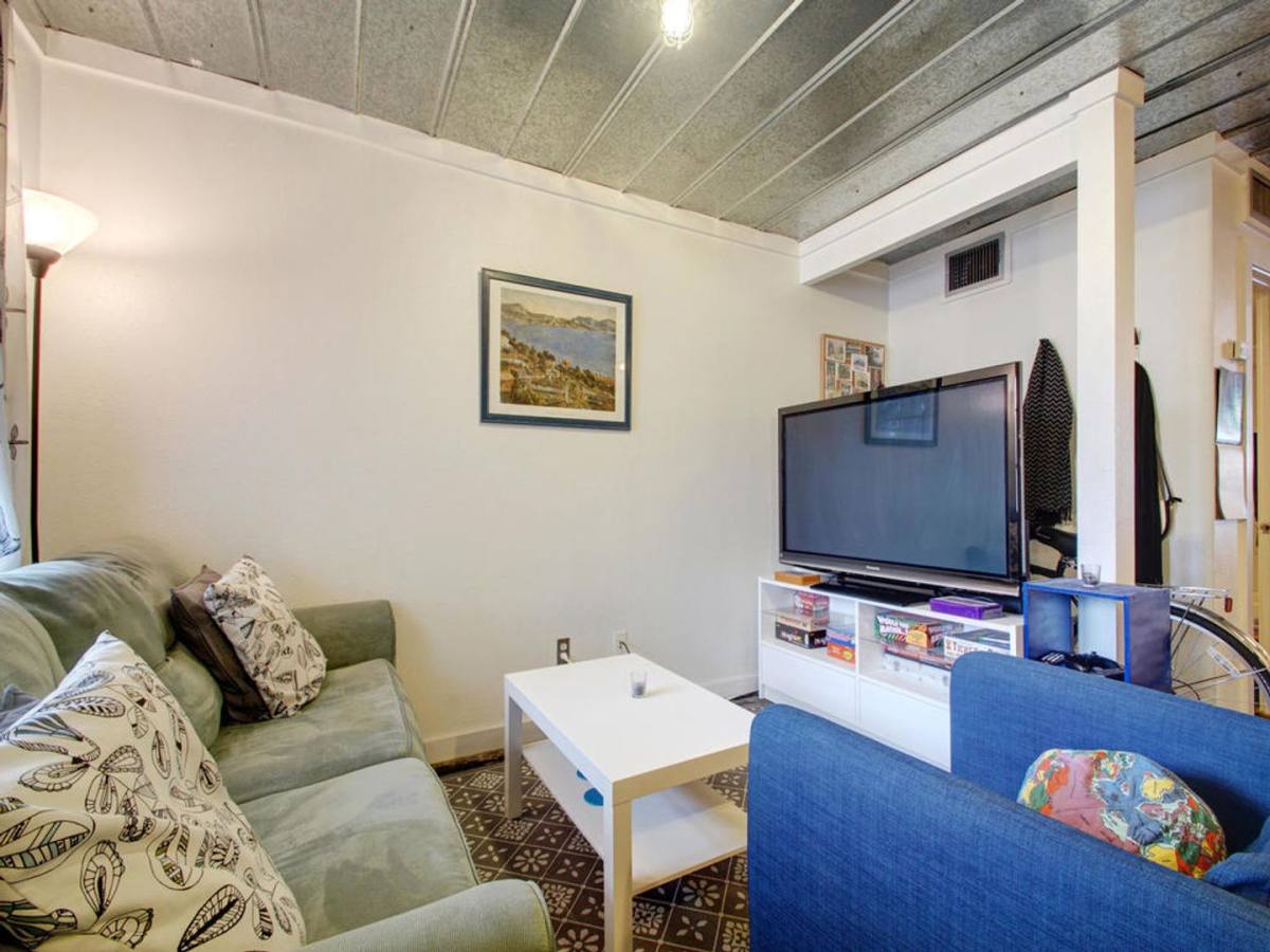 Apartment for rent at 5100 Bruning Ave, Austin, TX 78751