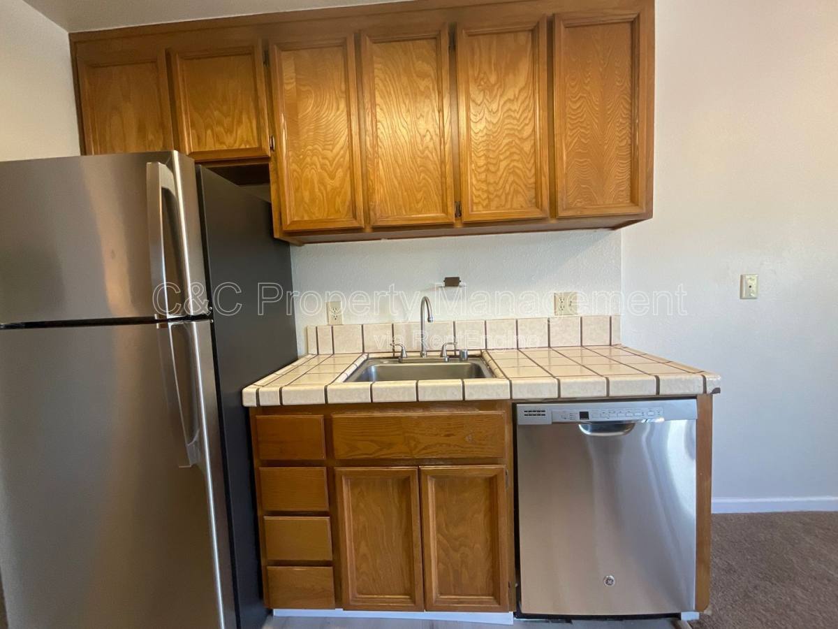 Condo for rent at 6254 Joaquin Murieta Ave #B, Newark, CA 94560