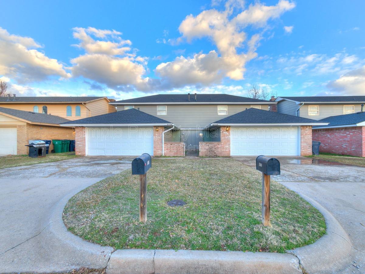 Apartment for rent at 8510 Candlewood Dr, Oklahoma City, OK 73132