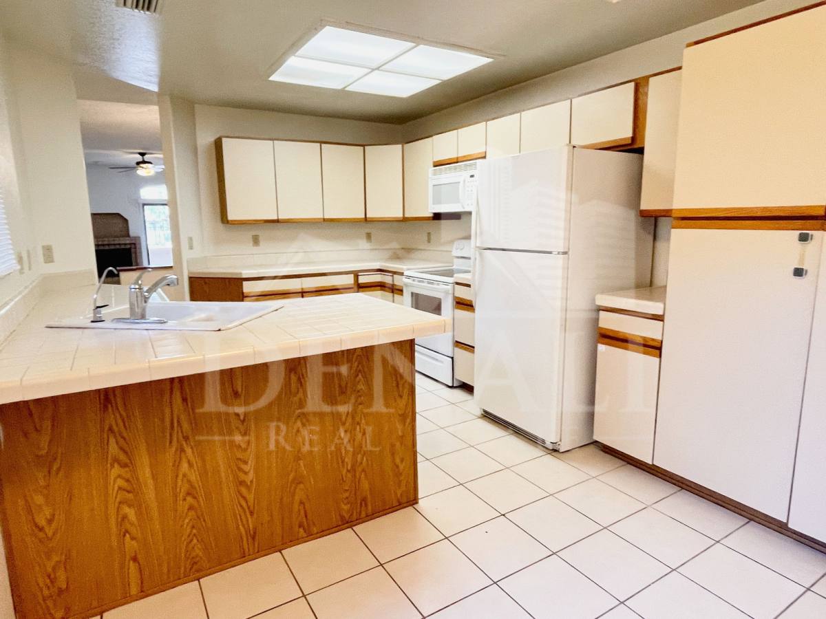 Apartment for rent at 10019 E Mountain View Rd #1097, Scottsdale, AZ 85258