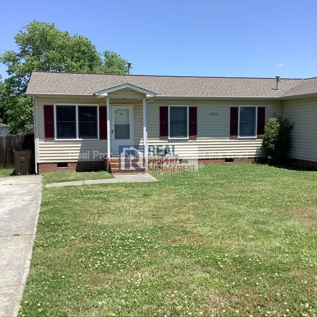 Apartment for rent at 1703 10th St #A, Greensboro, NC 27405