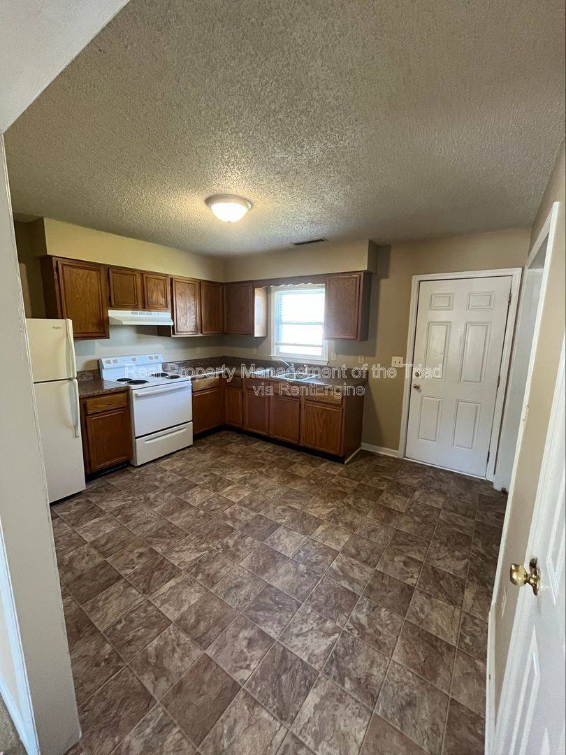 Apartment for rent at 1703 10th St #A, Greensboro, NC 27405