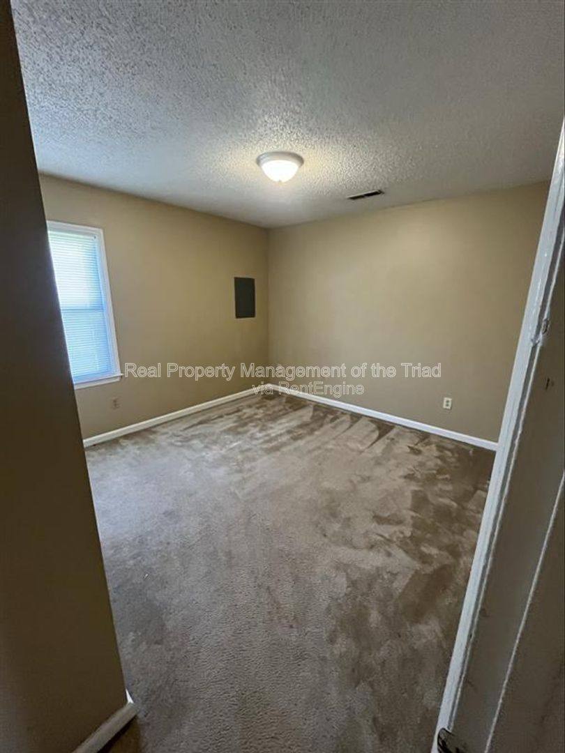 Apartment for rent at 1703 10th St #A, Greensboro, NC 27405