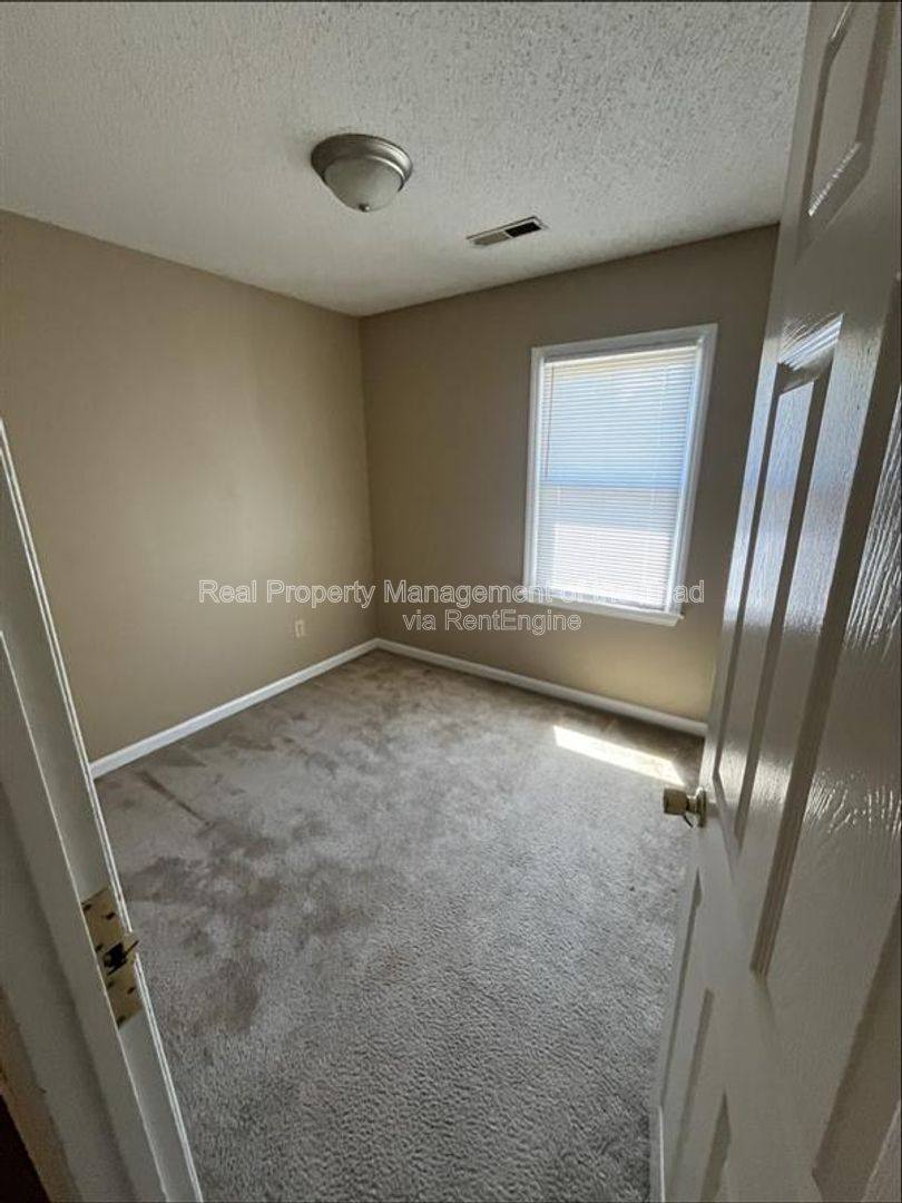 Apartment for rent at 1703 10th St #A, Greensboro, NC 27405