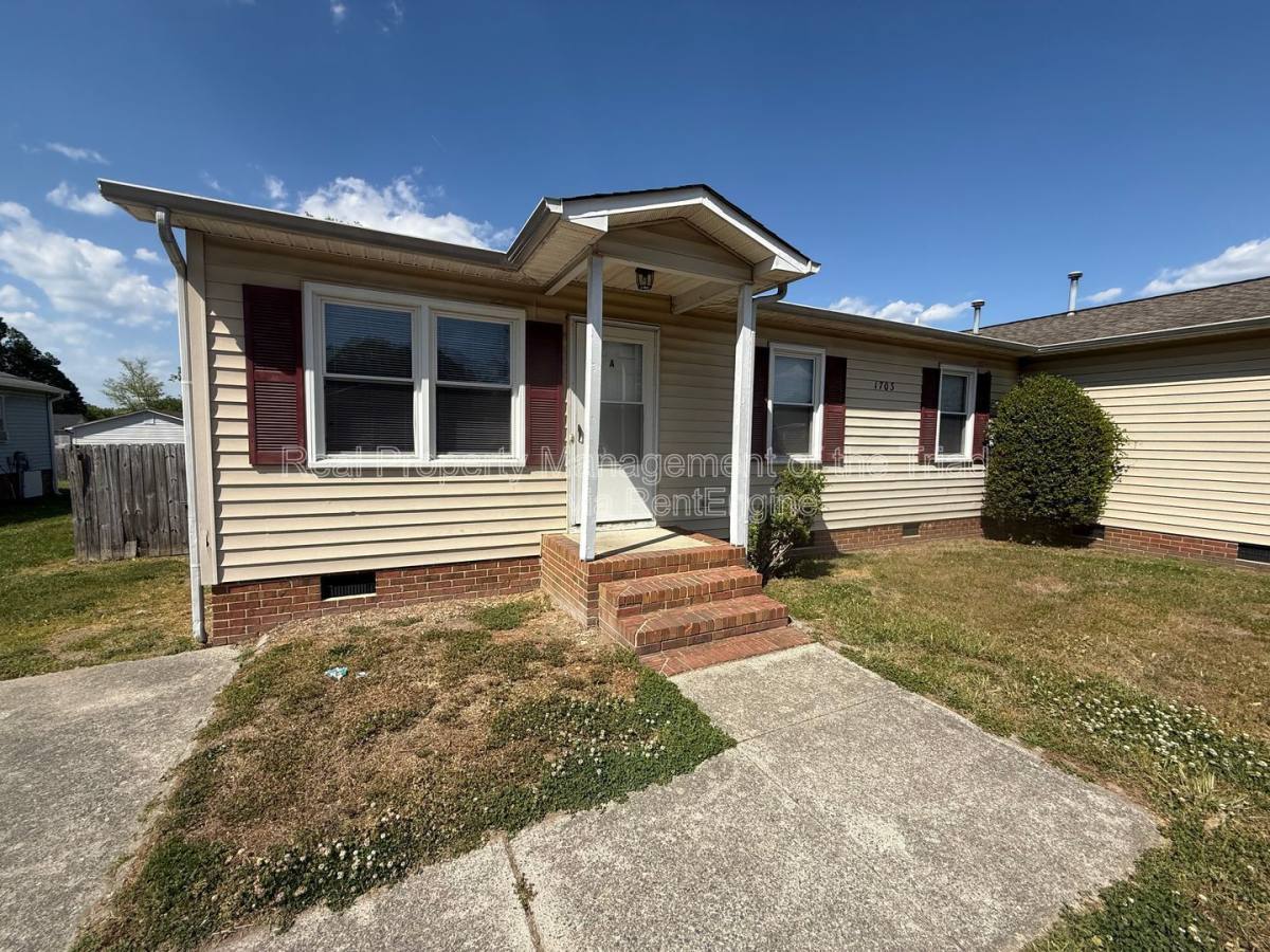 Apartment for rent at 1703 10th St #A, Greensboro, NC 27405