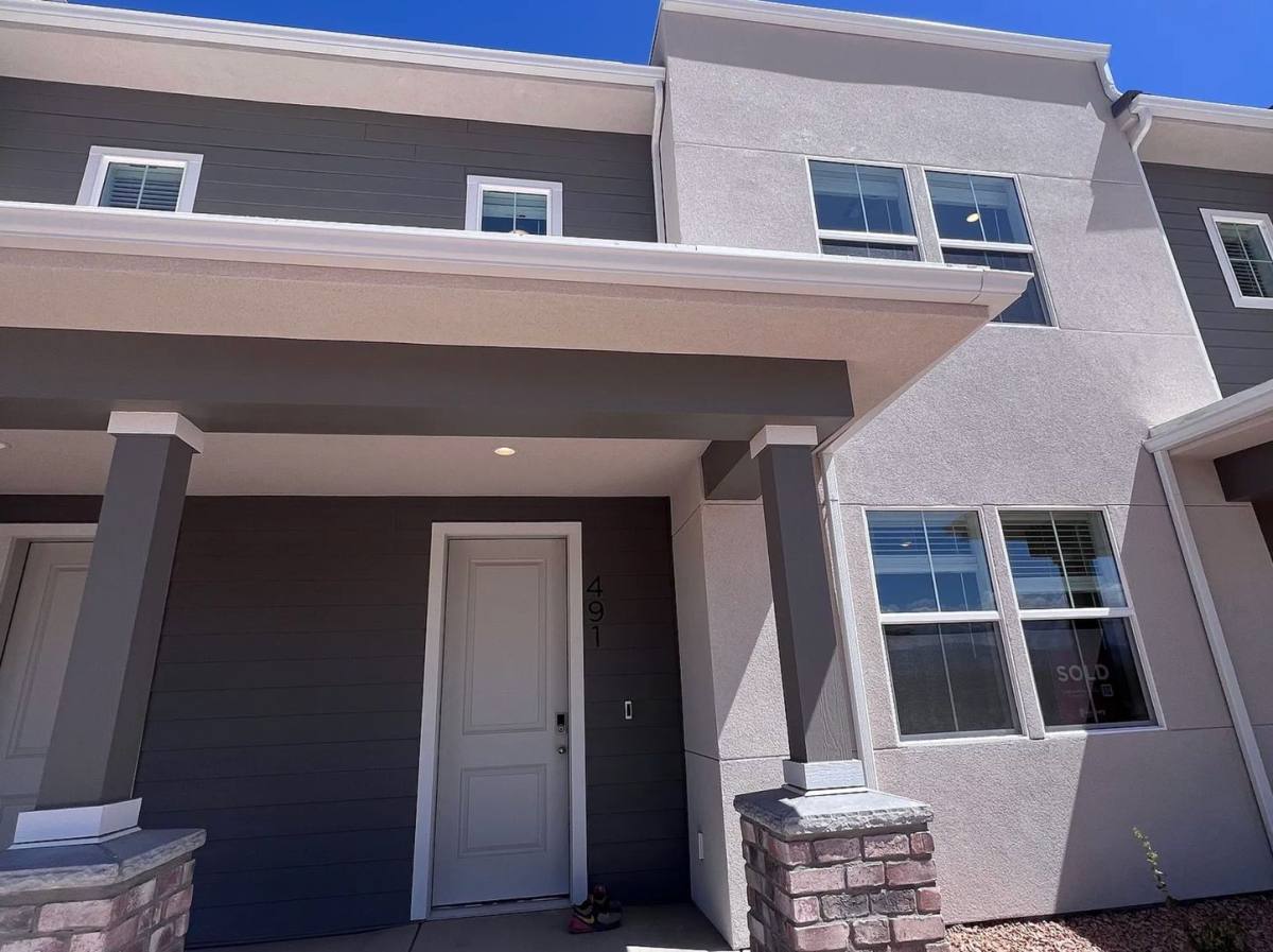 Apartment for rent at 491 W Bronze Ridge Pi, Saint George, UT 84790