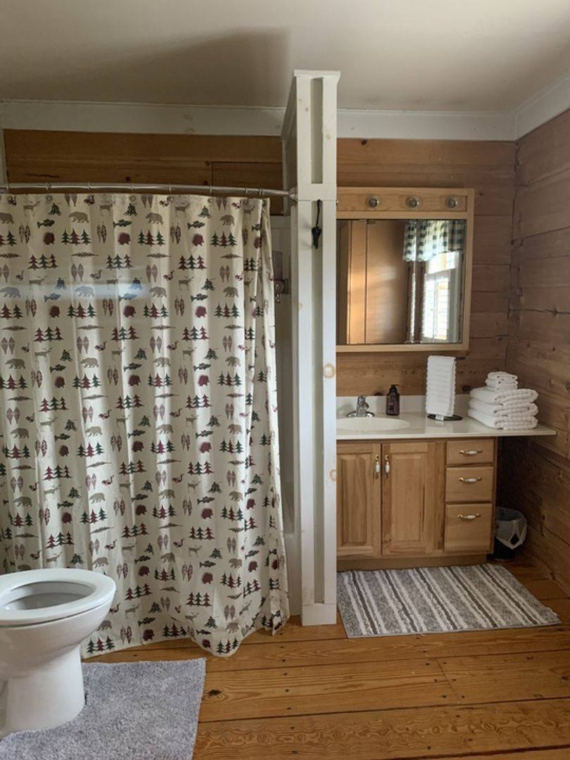 House for rent at 14238 Plains Mill Rd, Timberville, VA 22853