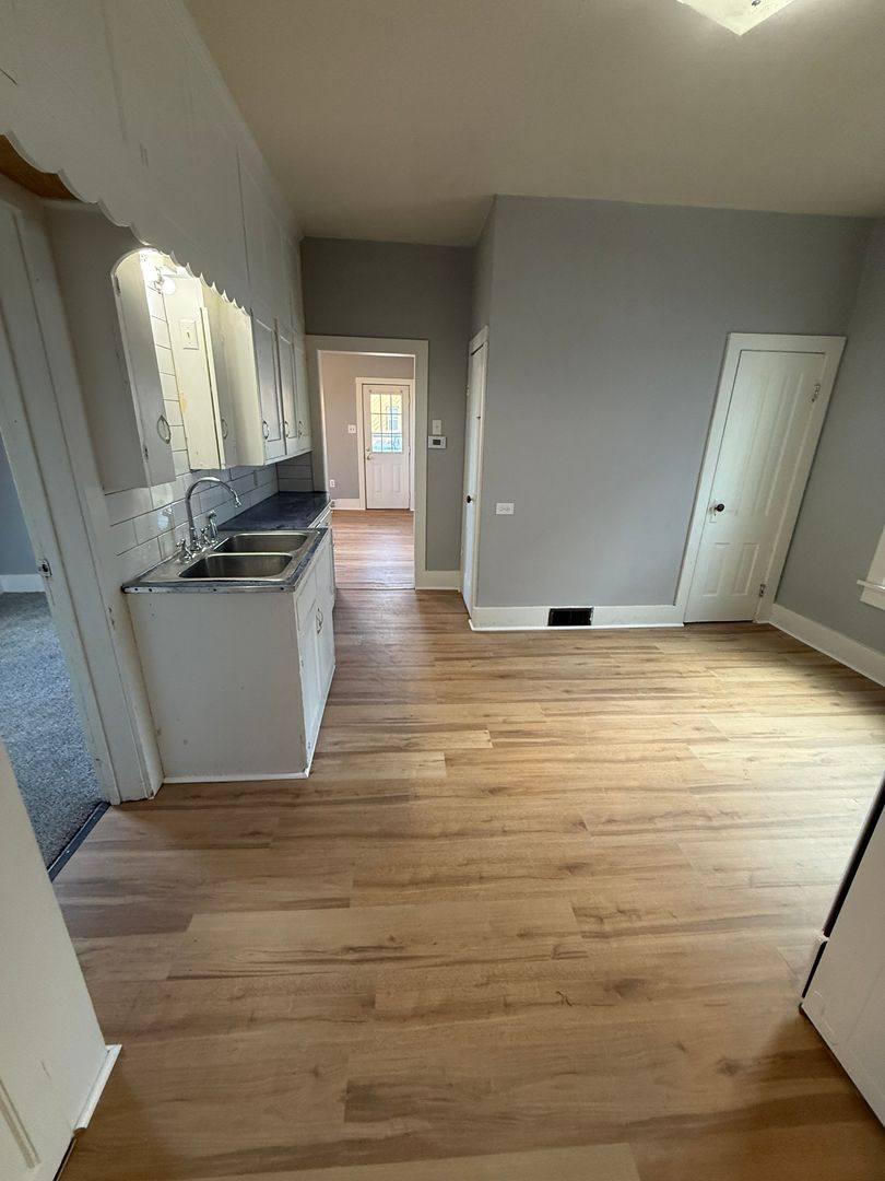 House for rent at 417 37th St, Moline, IL 61265