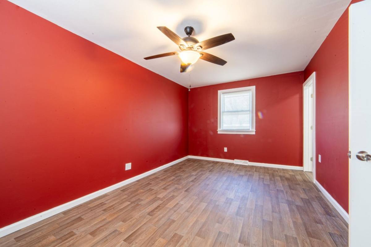 Apartment for rent at 323 W Peach St, Vineland, NJ 08360