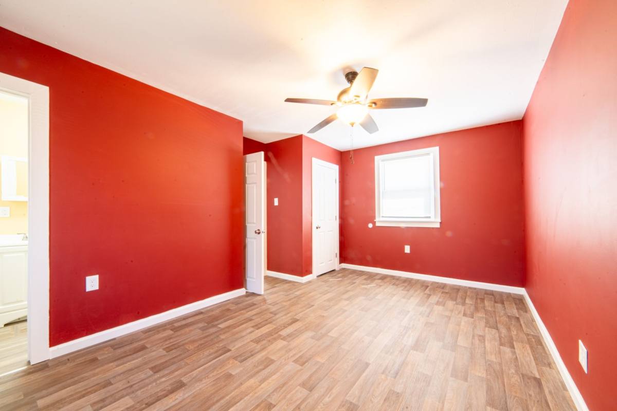 Apartment for rent at 323 W Peach St, Vineland, NJ 08360