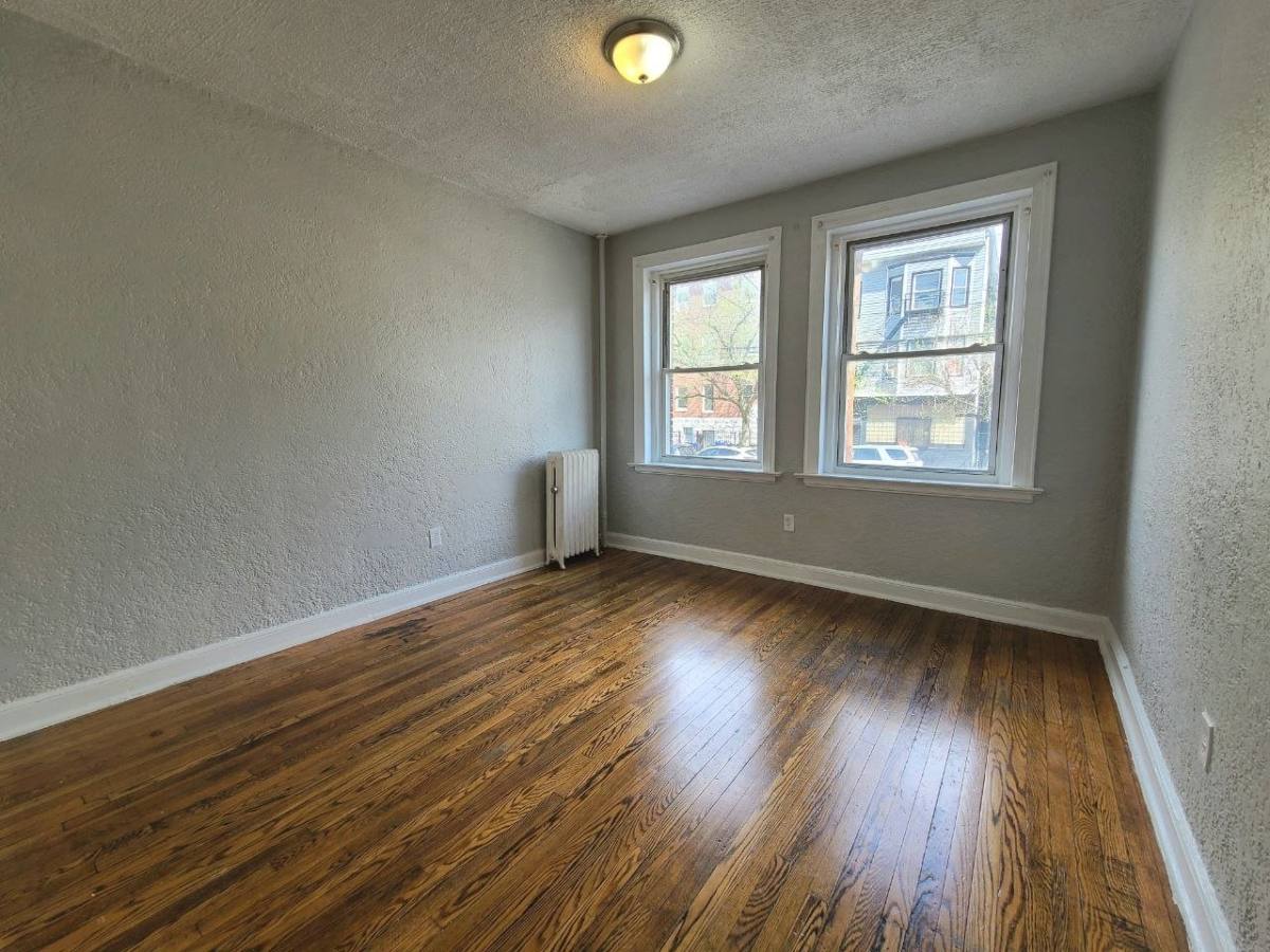 Apartment for rent at 684 Summer Ave #101, Newark, NJ 07104