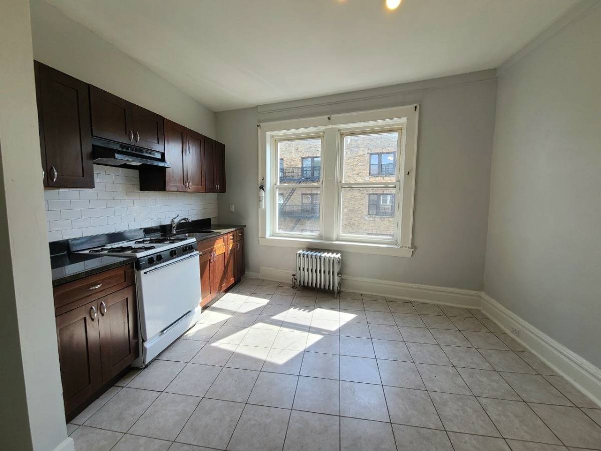 Apartment for rent at 684 Summer Ave #9, Newark, NJ 07104