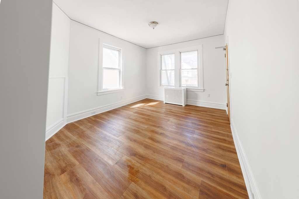 Apartment for rent at 161 Watsessing Ave #2R, Bloomfield, NJ 07003