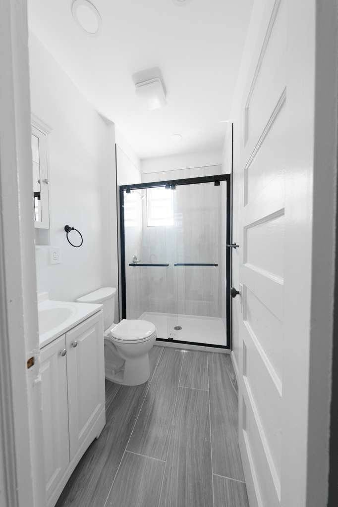 Apartment for rent at 161 Watsessing Ave #2R, Bloomfield, NJ 07003