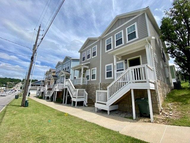 Townhouse for rent at 863 W N St, Fayetteville, AR 72701
