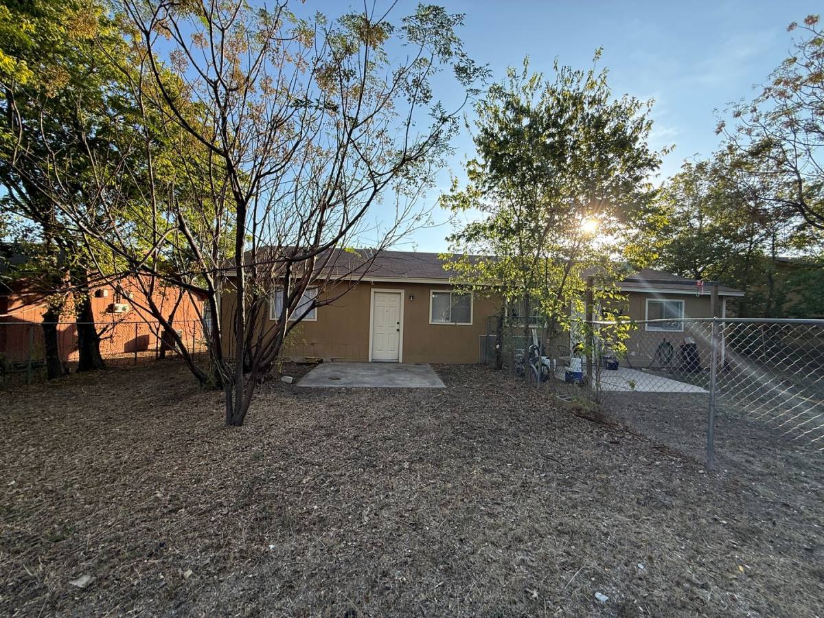 Apartment for rent at 1506 Indian Trail, Harker Heights, TX 76548