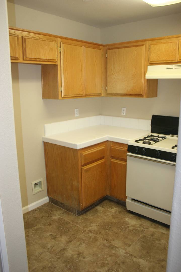 Apartment for rent at 8207 Pebble Cove Court, Bakersfield, CA 93312