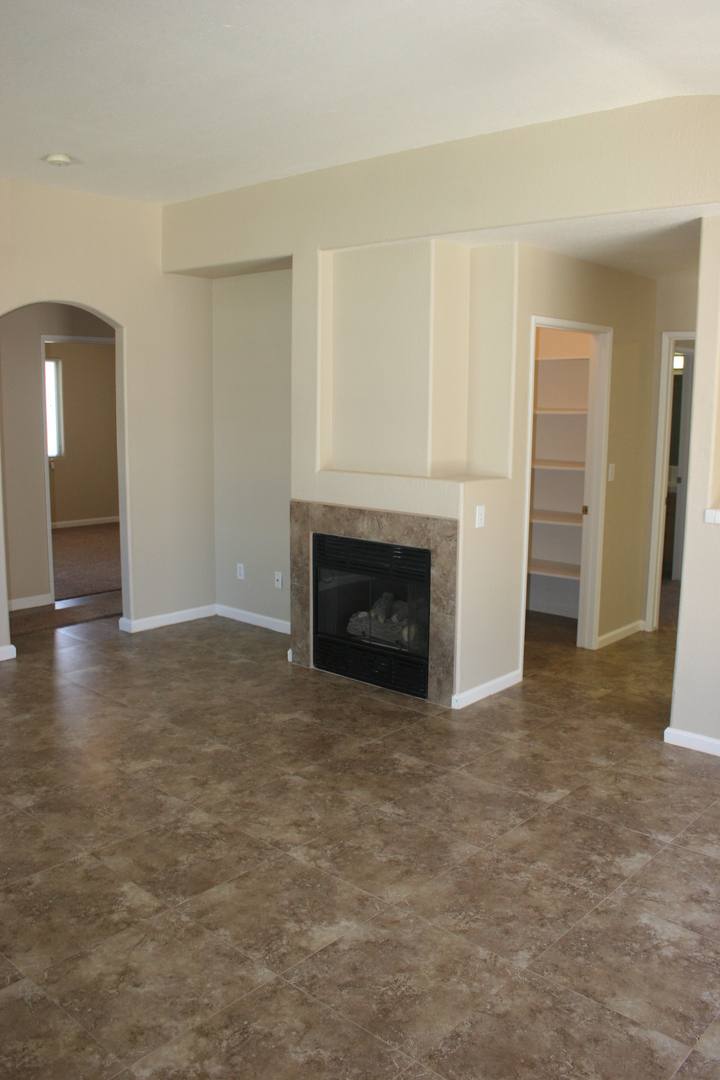 Apartment for rent at 8207 Pebble Cove Court, Bakersfield, CA 93312