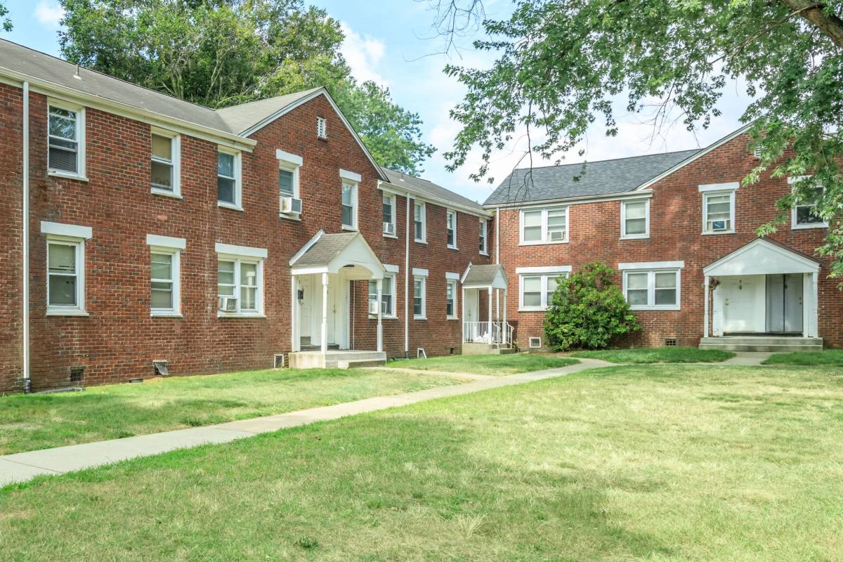 Apartment for rent at 1310 Nottingham Way, Trenton, NJ 08609