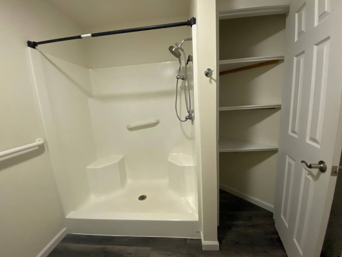 Apartment for rent at 834 Electric St, Farmington, MO 63640