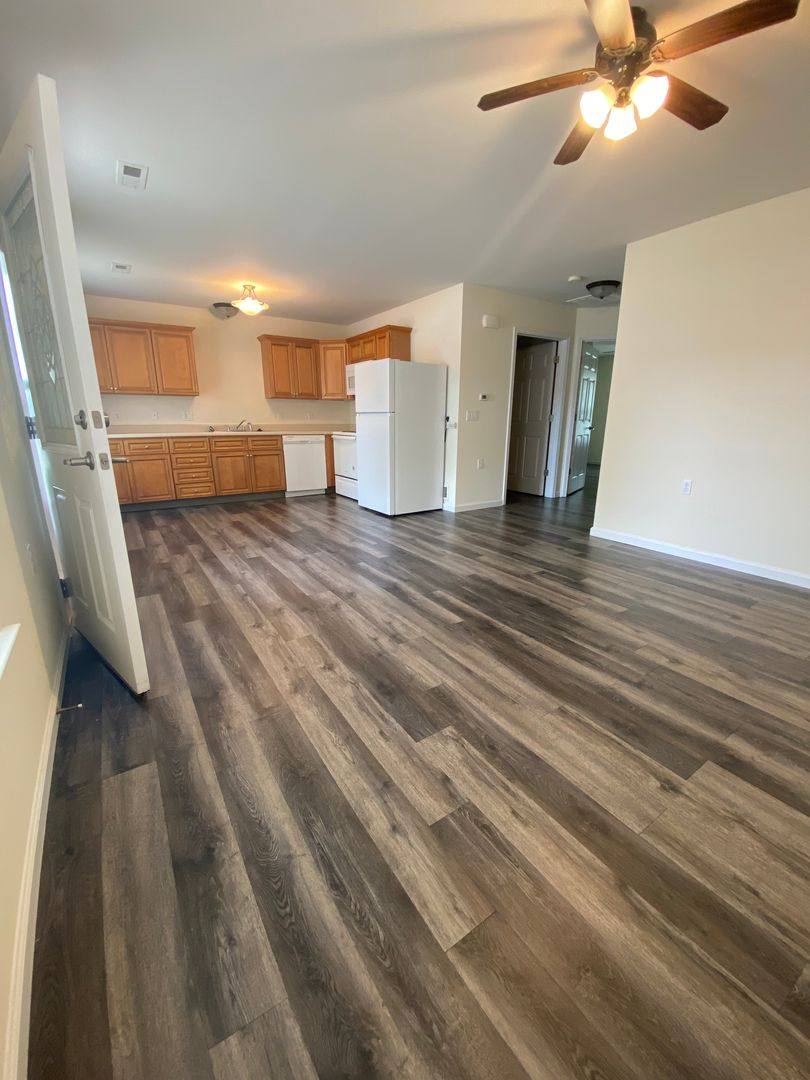 Apartment for rent at 834 Electric St, Farmington, MO 63640