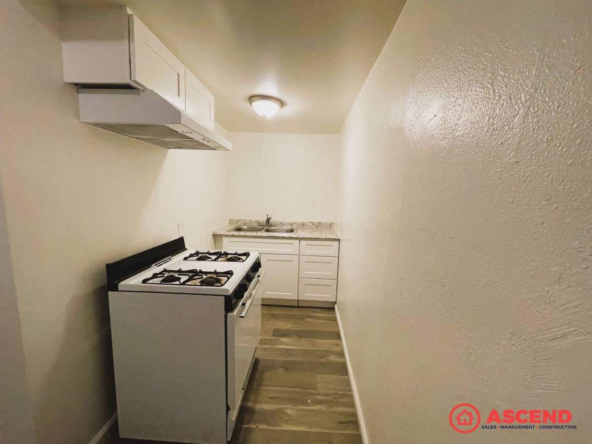 Apartment for rent at 201 Truxtun Ave, Bakersfield, CA 93301