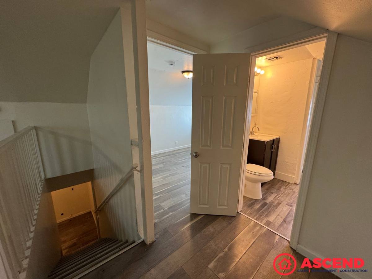 Apartment for rent at 201 Truxtun Ave, Bakersfield, CA 93301
