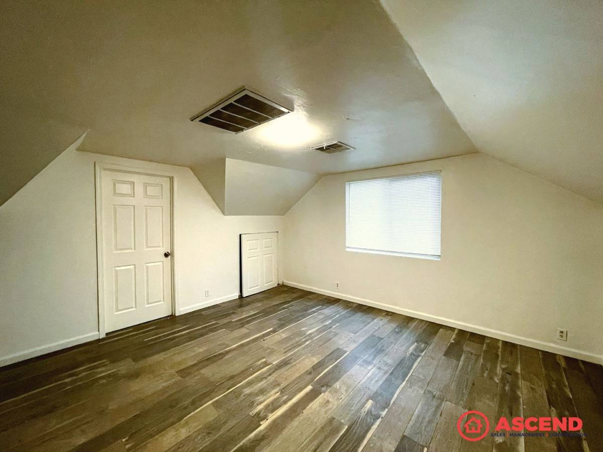 Apartment for rent at 201 Truxtun Ave, Bakersfield, CA 93301