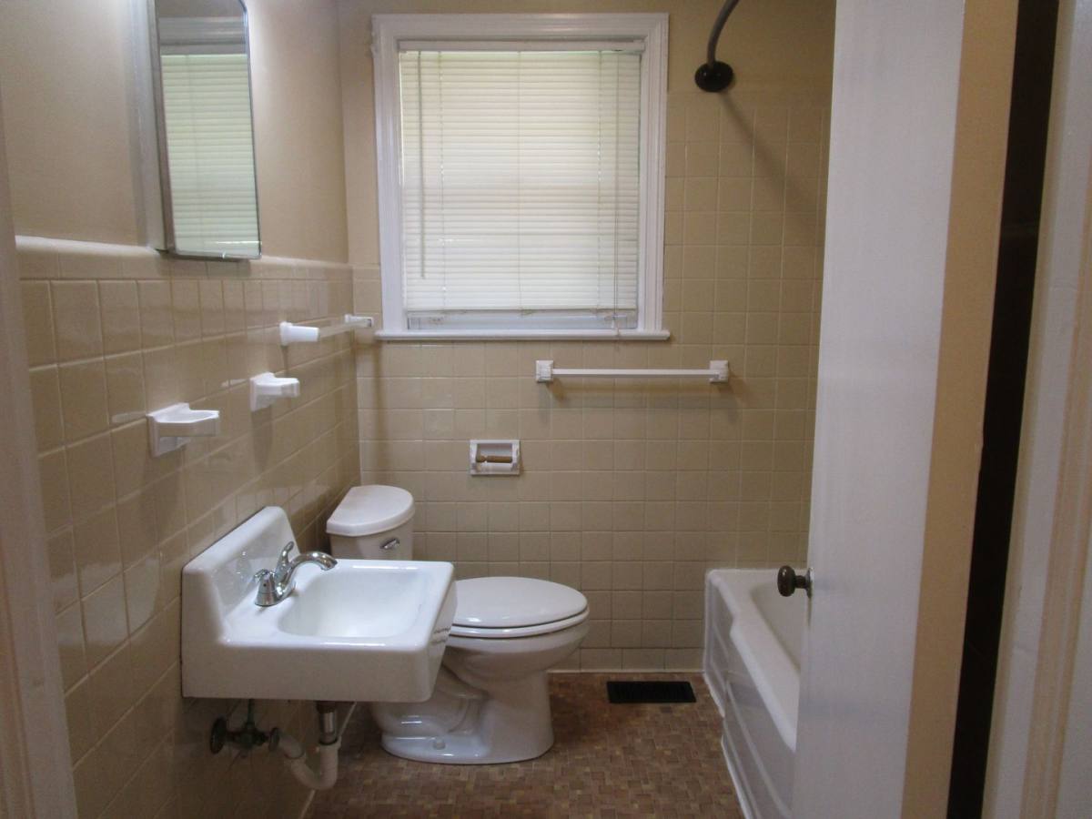 House for rent at 524 W Calhoun St, Sumter, SC 29150