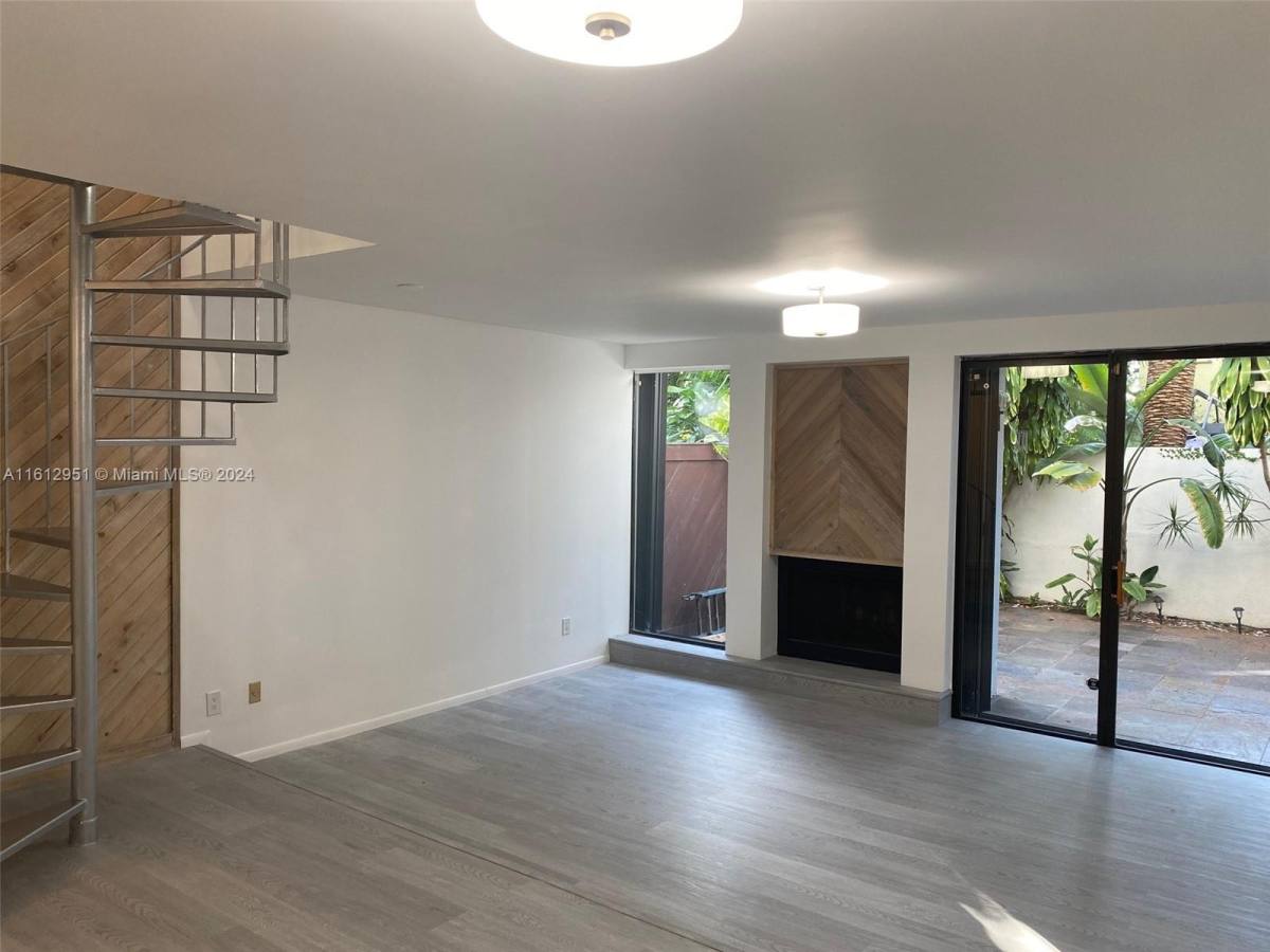 Townhouse for rent at 2180 Brickell Ave, Miami, FL 33129