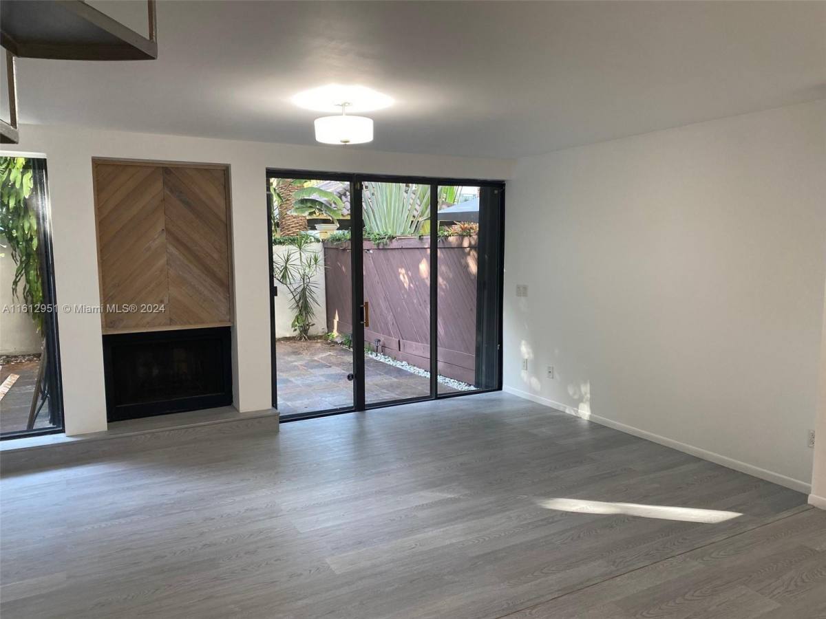 Townhouse for rent at 2180 Brickell Ave, Miami, FL 33129