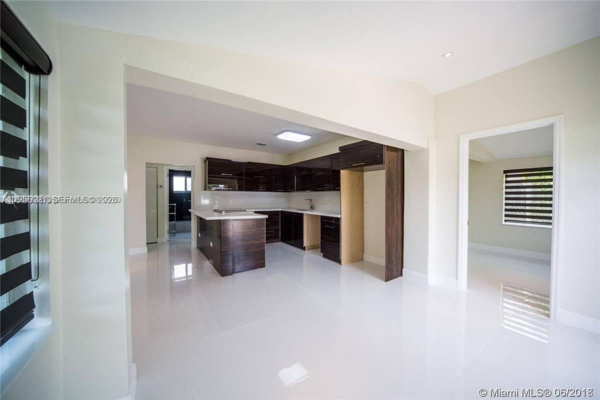 House for rent at 1748 NE 180th St, Miami, FL 33162