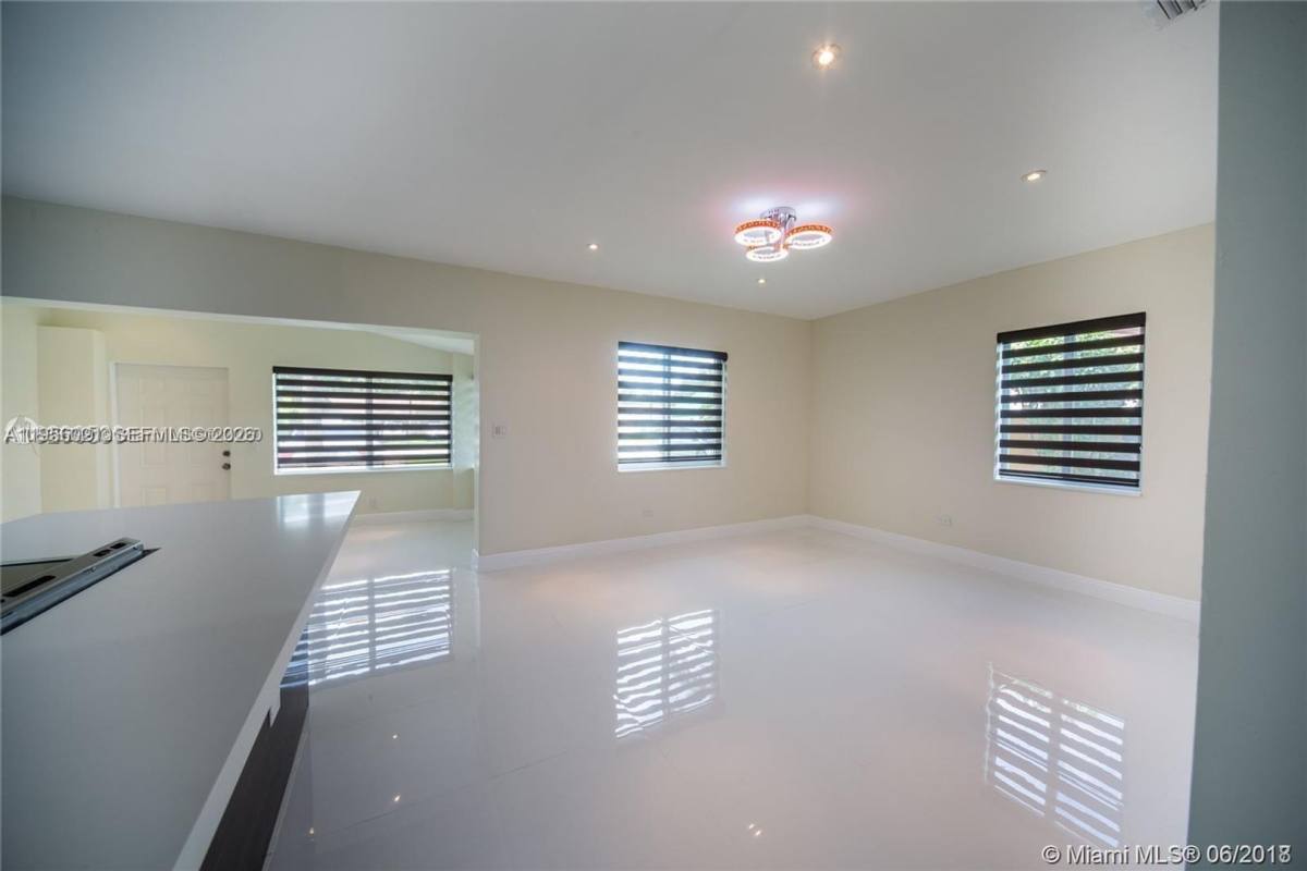 House for rent at 1748 NE 180th St, Miami, FL 33162